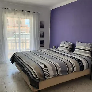 Homestay Brisa's Haven !pet Friendly!, Lagos